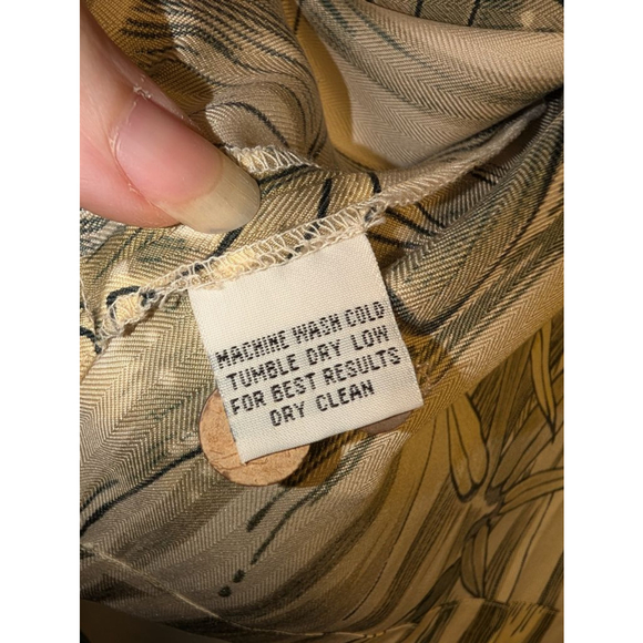 Men's Tommy Bahama M White Green Bamboo Silk Casual Button Down Shirt - Picture 4 of 5